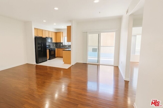 Photo - 12132 Hart St Unit 201