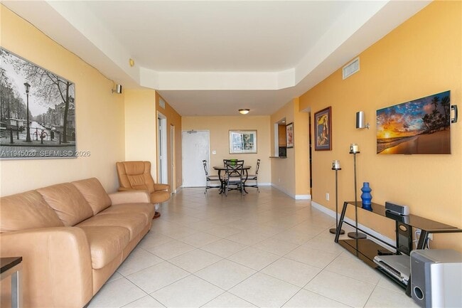 Photo - 5600 Collins Ave Unit 17J