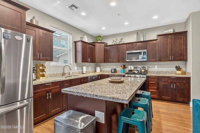 Photo - 2561 W Cripple Creek Dr