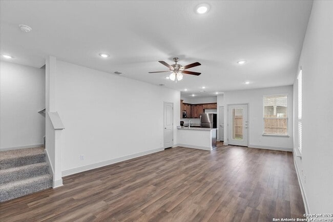 Photo - 7509 Astro Fld