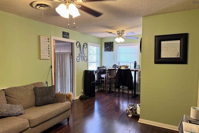 Photo - 1113 Harlan Ave