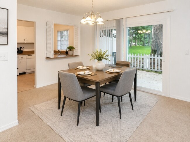 Photo - Reserve at Lake Pointe Apartments and Townhomes