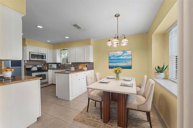 Photo - 427 Whitecap Dr