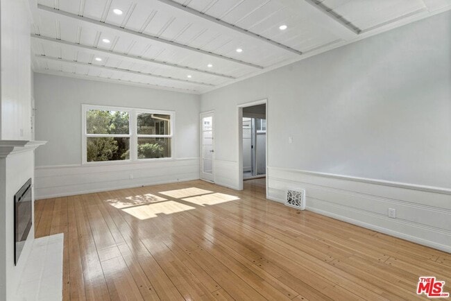 Photo - 9623 Charleville Blvd