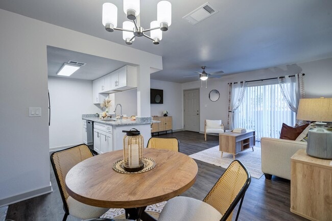Photo - L'Estancia Apartment Homes