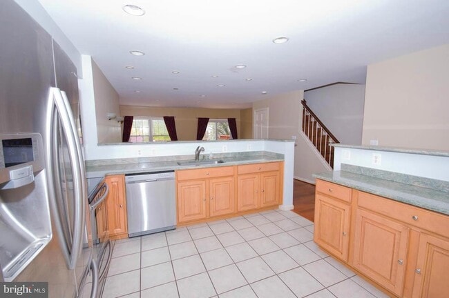 Photo - 419 Davis Ave SW