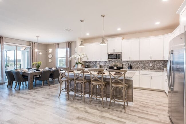 Photo - 4821 Kings Castle Cir Unit ID1280831P