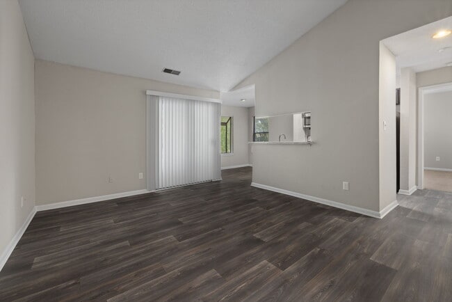 Photo - Sunstone Apartments