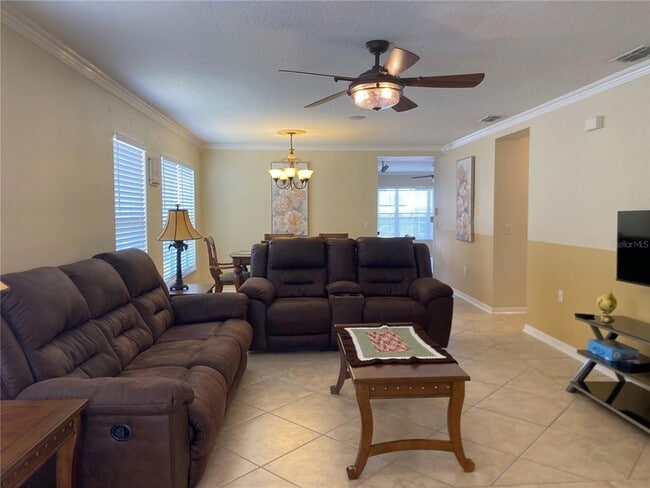 Photo - 662 Rosselli Blvd