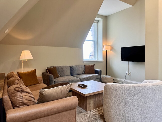 Photo - 225 E Michigan St Unit ID1379026P