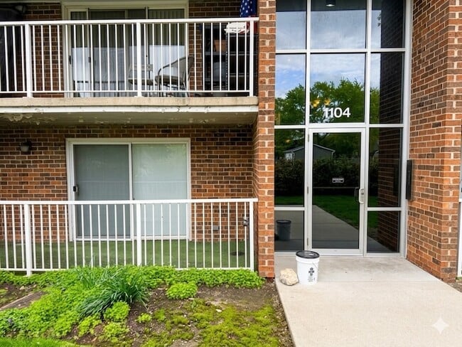 Building Photo - 1104 Mercury Dr Unit 151B