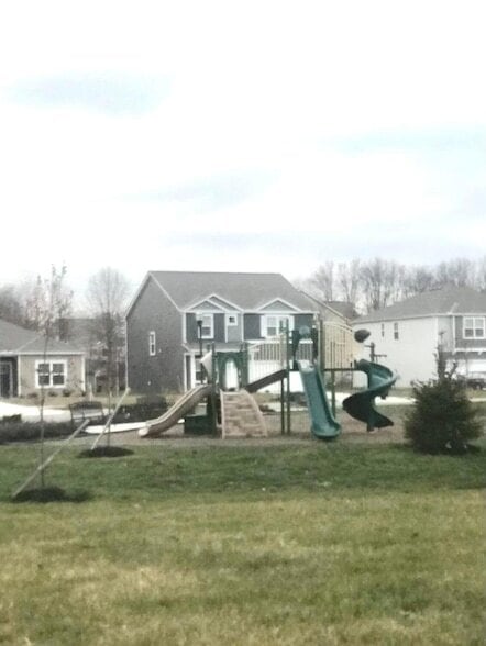 Photo - 467 Garnet Rnch Dr