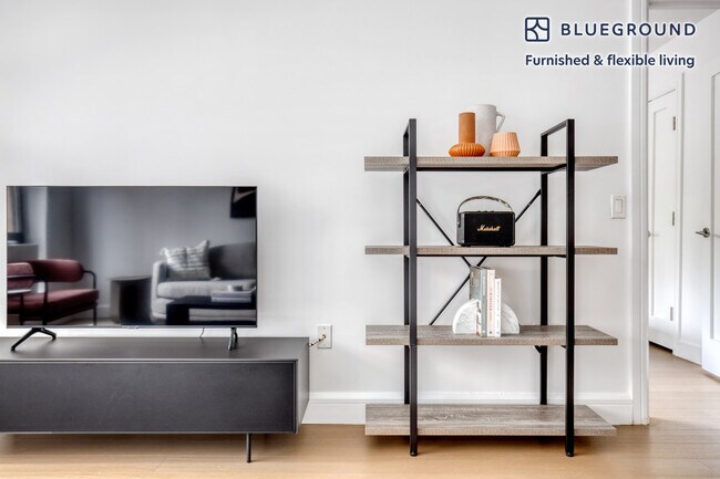 Photo - 311 W 50th St Unit FL2-ID810