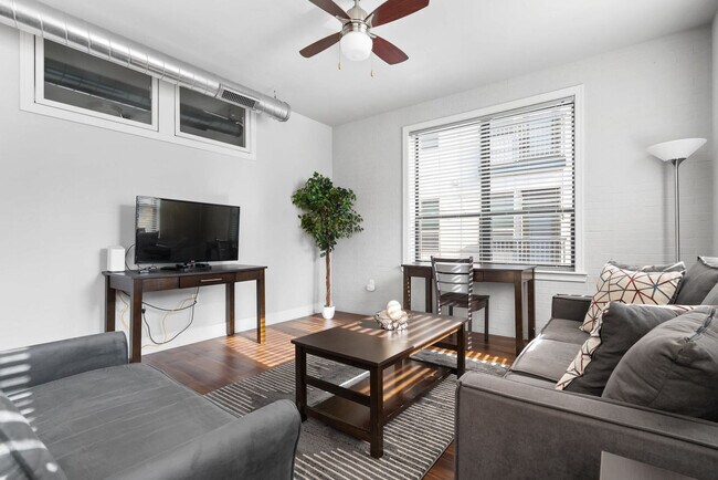 Photo - 235 S Delaware St Unit ID1364131P