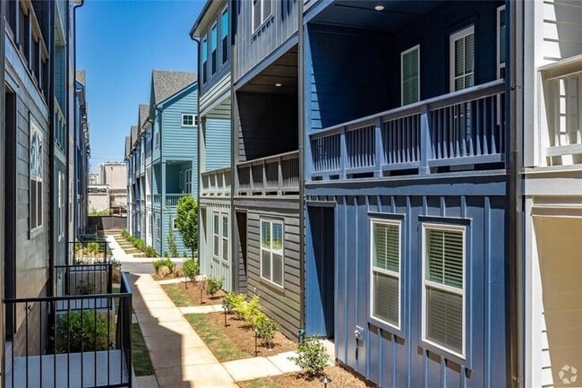 Photo - 776 Metropolitan Pkwy SW