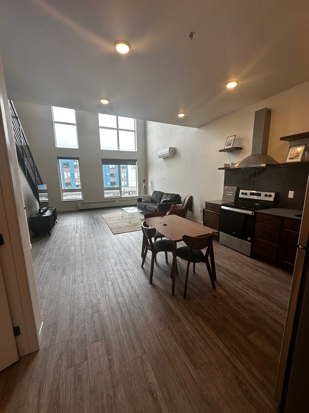 Floor Plan - Furnished 1 Bed