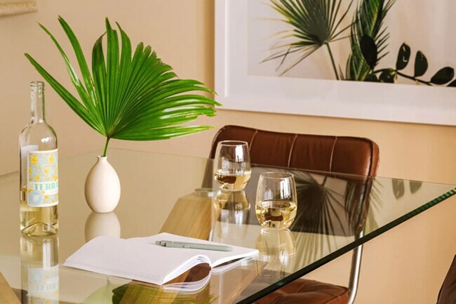 Photo - 925 Common St Unit ID1272344P