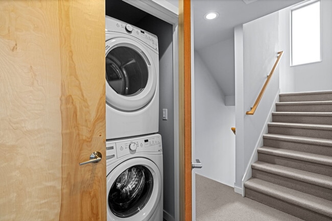 Photo - 4036 Linden Ave N Unit SI ID1036060P