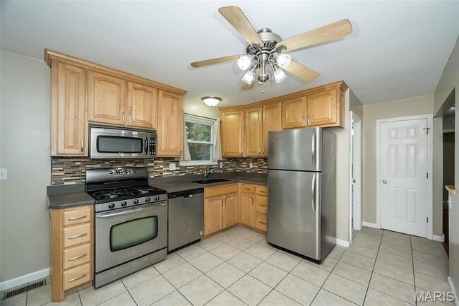 Photo - 4 Countryside Dr