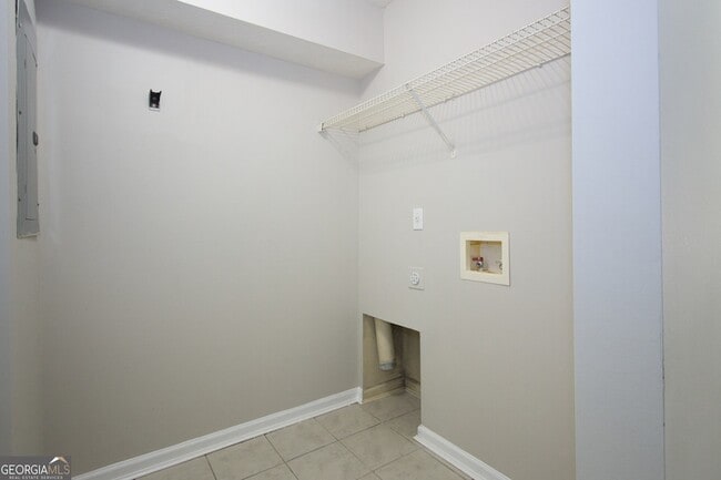 Photo - 1687 Cannonball Ct NW