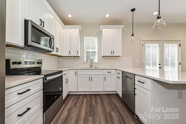 Photo - 729 Wabash Ave