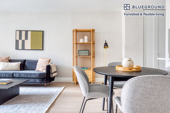 Photo - 225 E 95th St Unit FL16-ID629