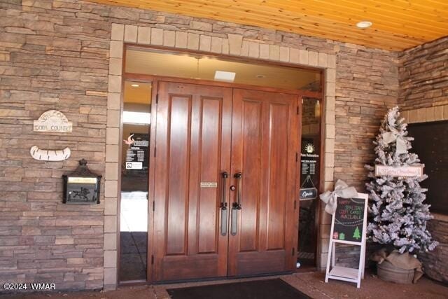 Photo - 2450 S White Mountain Rd Unit Apt A