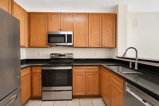 Photo - 26 Ave at Port Imperial Unit 242