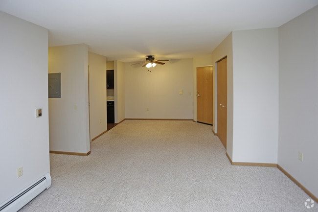 3BR, 1BA - 1,036 SF - St. Croix Village Apartments