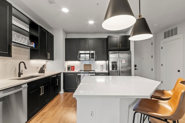 Photo - 2317 W Grace St Unit GO ID1312497P