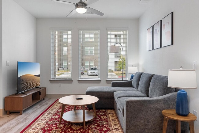 Building Photo - 12100 1/2 Ferrystone Glen Dr Unit ID1343257P