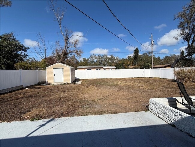 Photo - 2893 Webley Dr NE