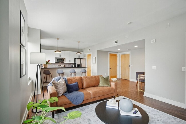 Photo - 400 Walnut St Unit ID1285755P