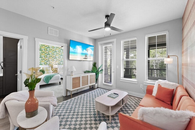 Building Photo - 11830 Buckfield Cir Unit SI ID1290649P