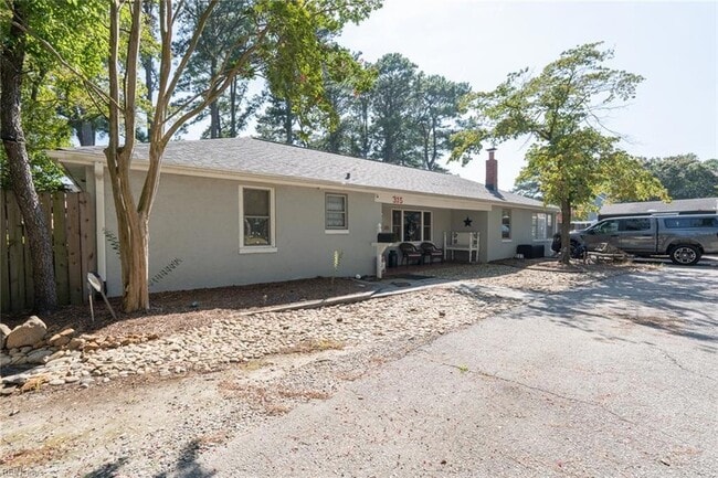 Photo - 315 Thole St
