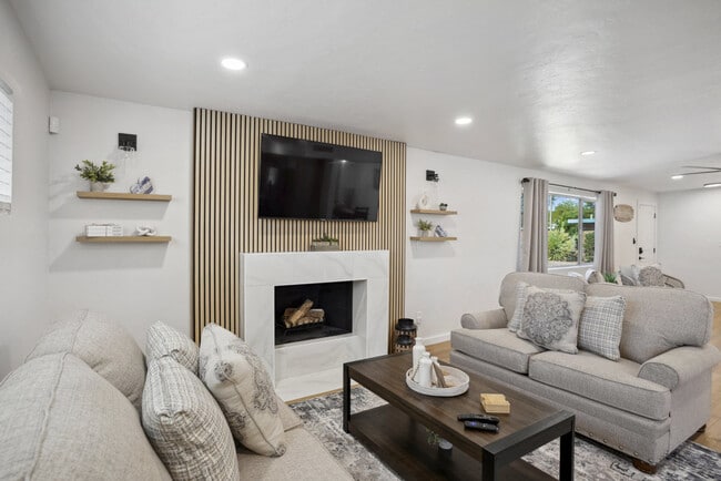 Photo - 4909 E Bermuda St Unit ID1228191P