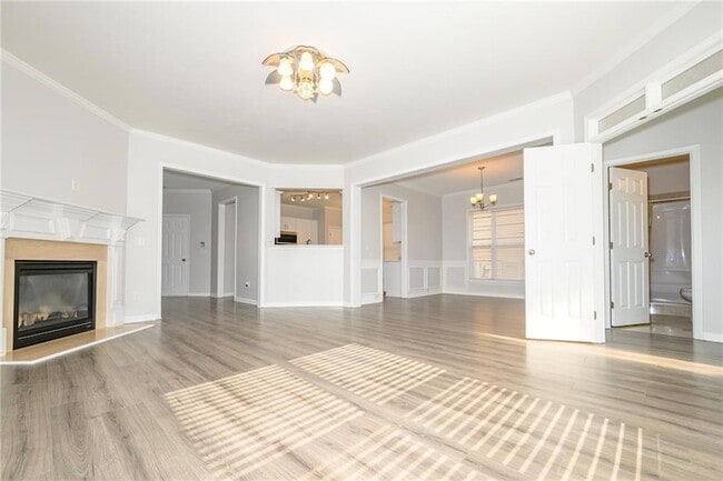 Photo - 5955 Weddington Dr