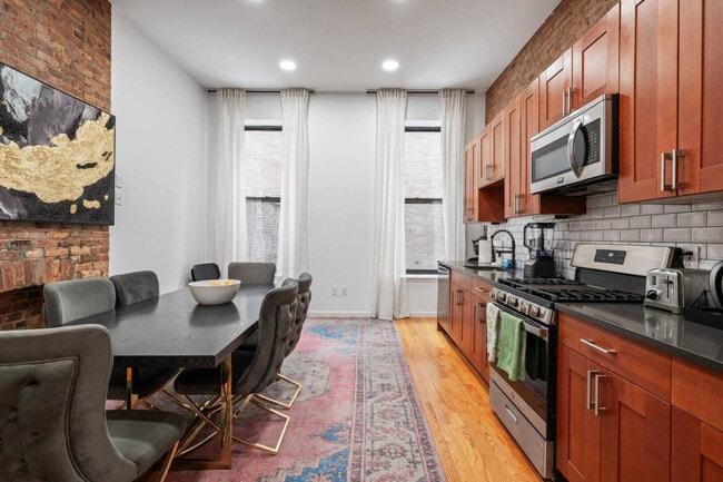 Photo - 283 Pleasant Ave Unit ID1316446P