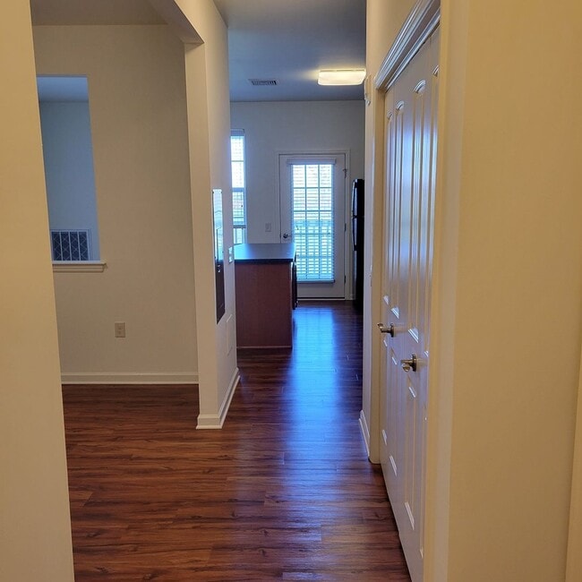 Photo - Sutherland Village