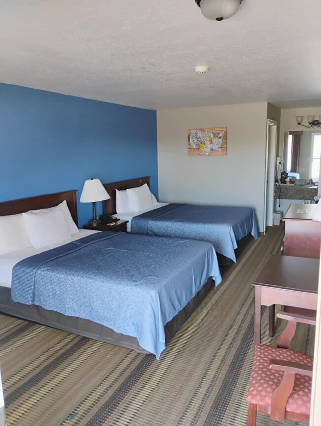 Photo - Cadron Commons