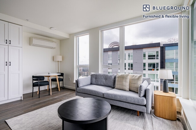 Photo - 1000 E Yesler Wy Unit FL8-ID846