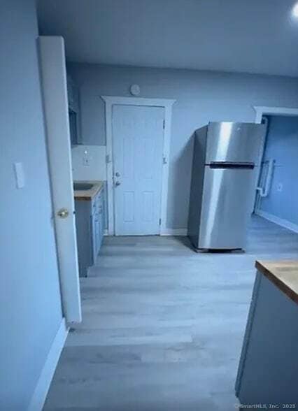 Photo - 748 Maple St