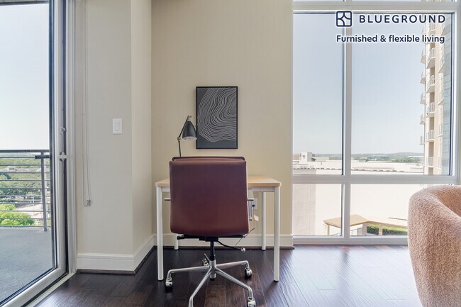 Photo - 214 Barton Springs Rd Unit FL9-ID338