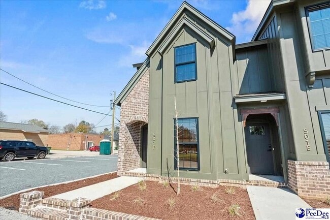 Photo - 501 W Cheves St