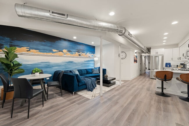 Photo - 1543 N Claremont Ave Unit SI ID1244946P