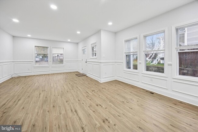 Photo - 229 New Jersey Ave