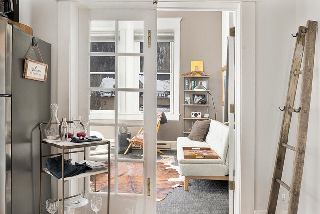 Photo - 107 W Columbia Ave Unit ID1324996P