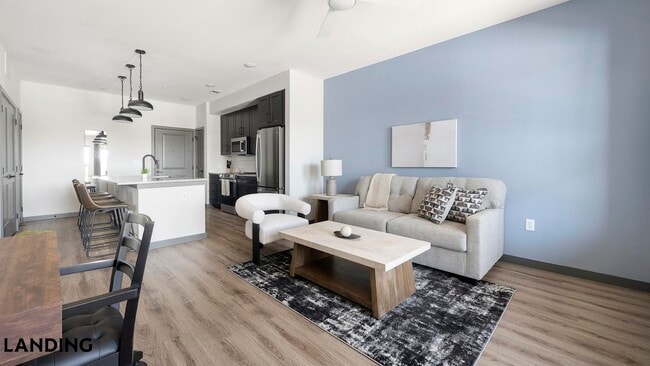 Building Photo - 125 Larkspur Park Blvd Unit 5207