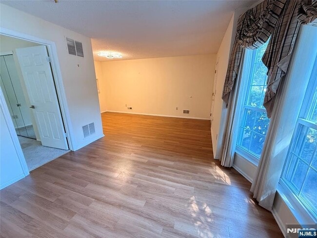 Photo - 744 Pepperidge Rd Unit 32B