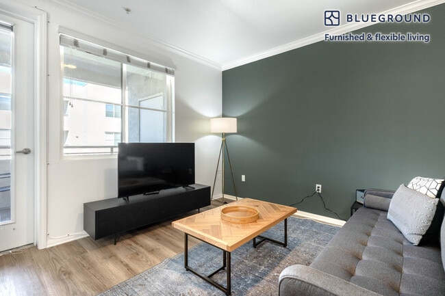 Photo - 1724 Highland Ave Unit FL6-ID200